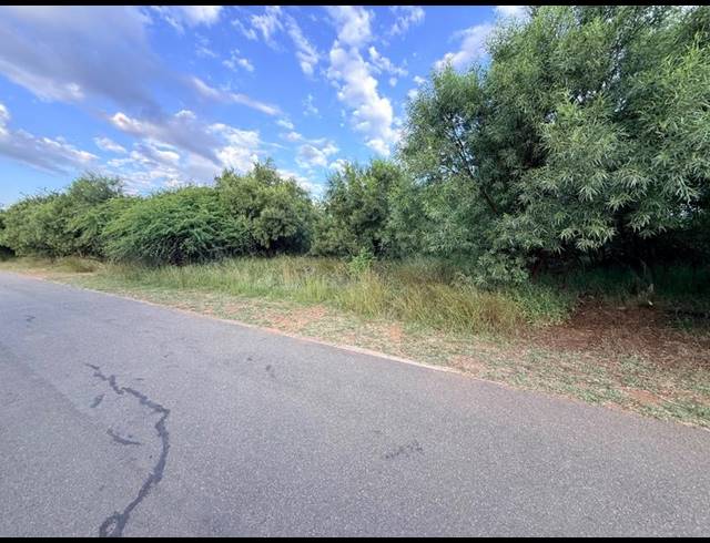 LAND FOR SALE IN SABLE HILLS